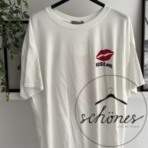 T-Shirt „Kiss me“
