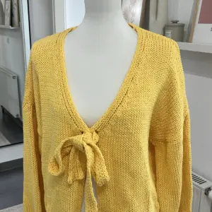 Cardigan Gelb