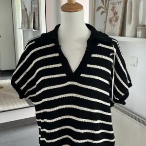 T-Shirt Häkeloptik schwarz