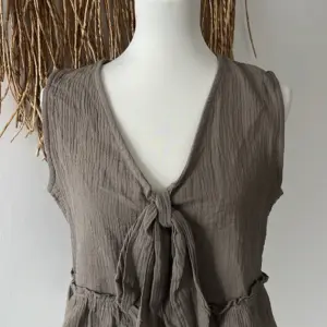 Musselin Weste Taupe