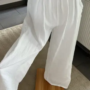 Musselin Hose weiß