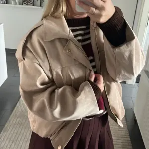 Virale Jacke helles Beige