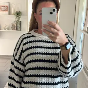 Pullover Creme/Schwarz