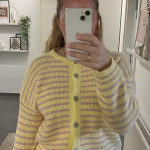 Cardigan gestreift Gelb/Rosa