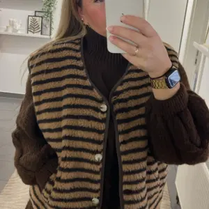 Teddyweste gestreift Braun