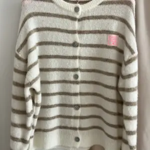 Cardigan Self Love Beige
