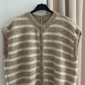 Strickweste Juna Beige/Creme