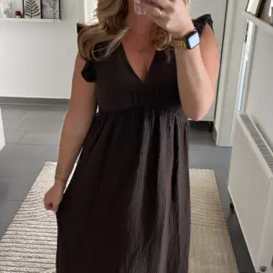 Musselin Midi Kleid Braun