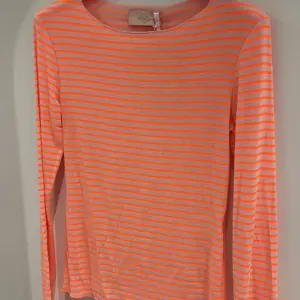 Basic Langarmshirt gestreift Aprikot/Rosa