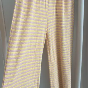 Strickhose gestreift Gelb/Rosa