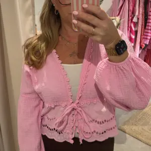 Musselin Jäckchen Rosa