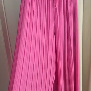 Plissee Hose Pink