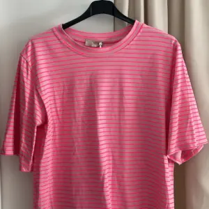 T-Shirt gestreift Rosa/Pink