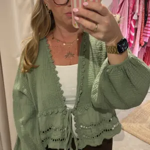 Musselin Jäckchen Khaki