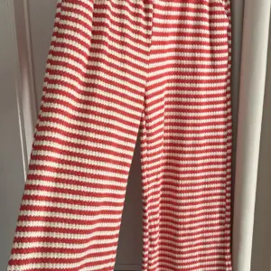 Strickhose gestreift Aprikot