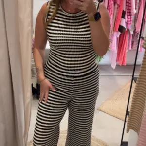 Zweiteiler gestreift Schwarz