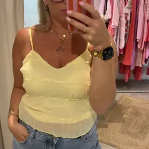 Träger Top Rüschen Butter Yellow