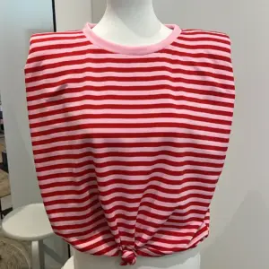 T-Shirt Schulterpolster Rosa/Rot