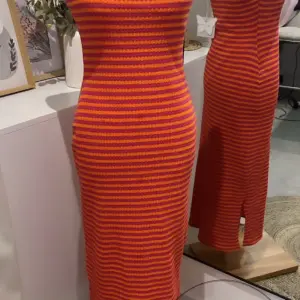 Strickkleid Orange/Pink