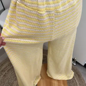Strickhose gestreift Creme/Gelb