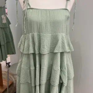 Musselin Volant Kleid Mint