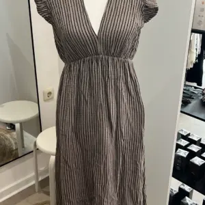 Musselin Kleid Summer Gestreift Braun
