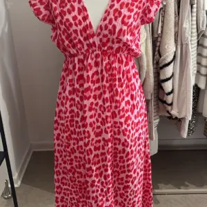 Musselin Kleid Summer Leo Rosa/Rot